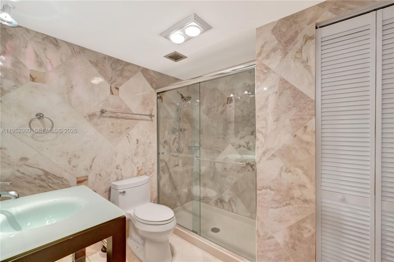 1965 S Ocean Dr, Unit 4S, Hallandale Beach, FL 33009 Photo