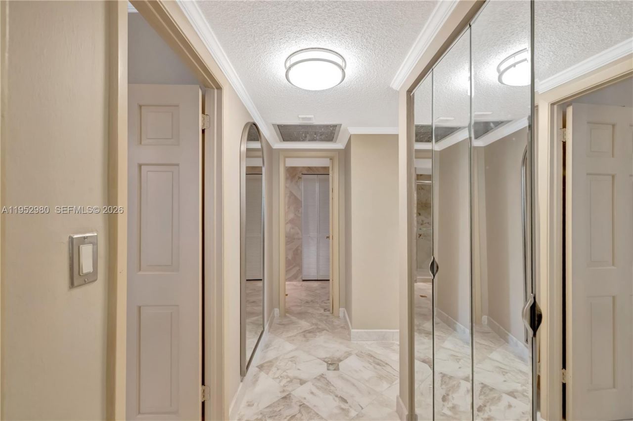 1965 S Ocean Dr, Unit 4S, Hallandale Beach, FL 33009 Photo