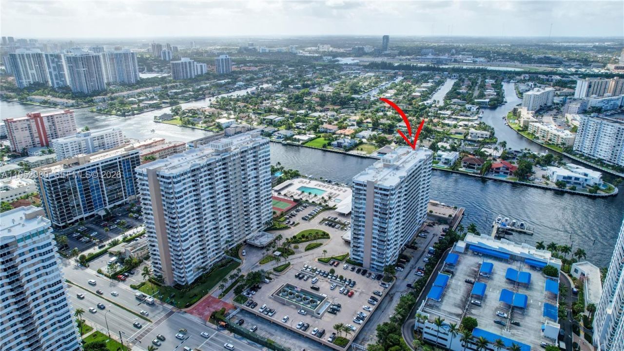 1965 S Ocean Dr, Unit 4S, Hallandale Beach, FL 33009 Photo