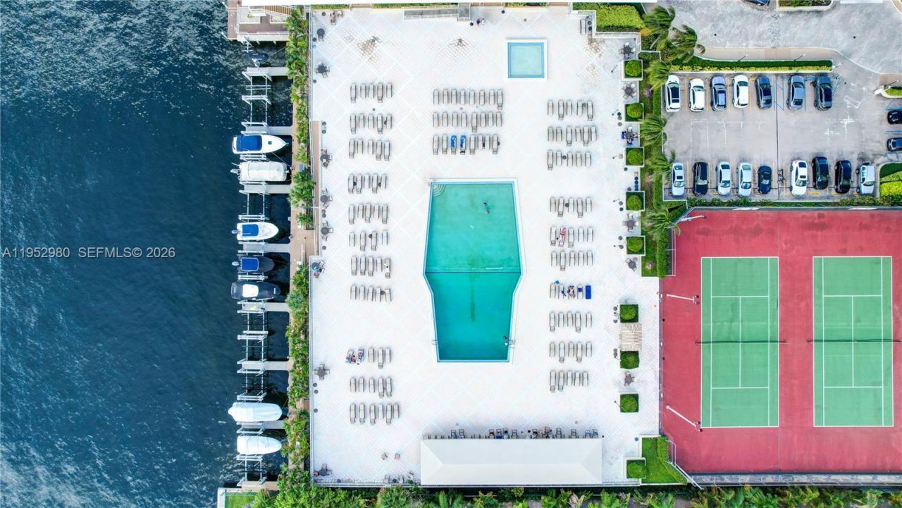 1965 S Ocean Dr, Unit 4S, Hallandale Beach, FL 33009 Photo