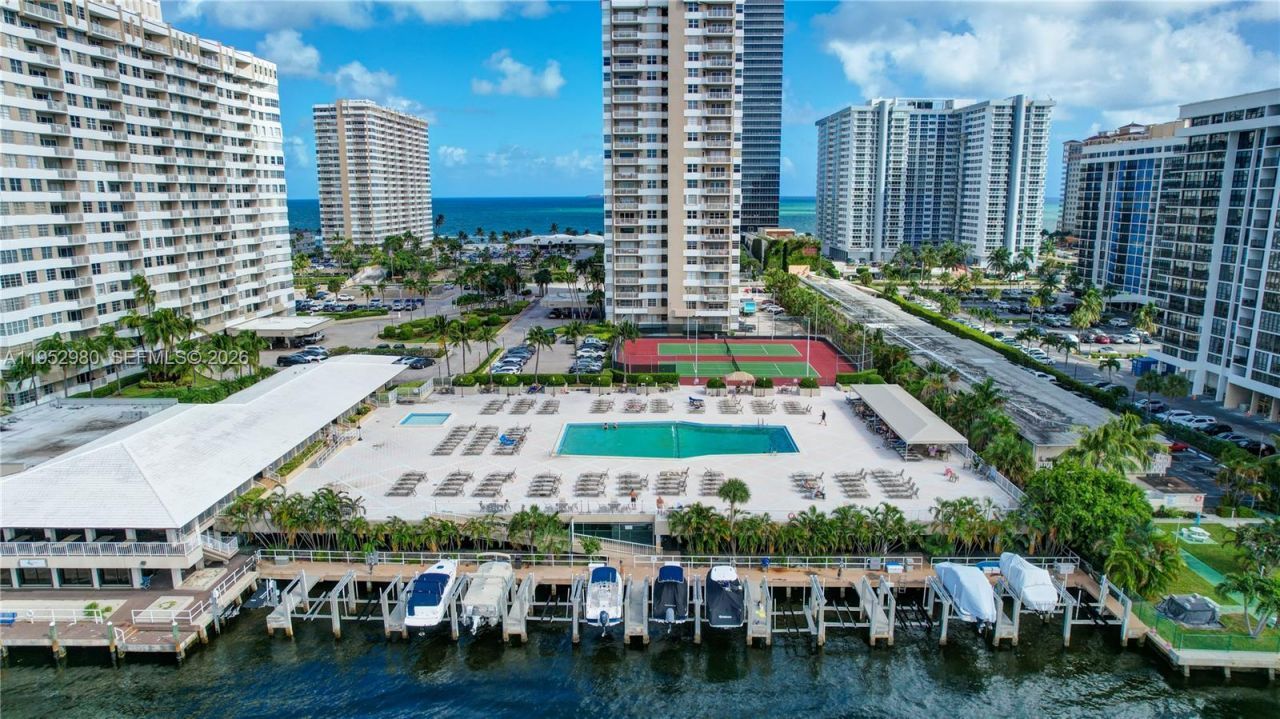 1965 S Ocean Dr, Unit 4S, Hallandale Beach, FL 33009 Photo