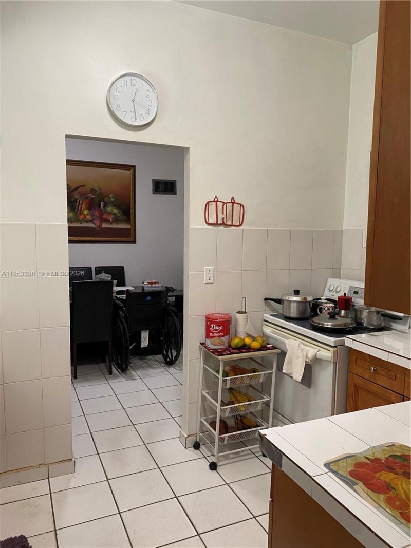 1455 NW 112th St, Miami, FL 33167 Photo