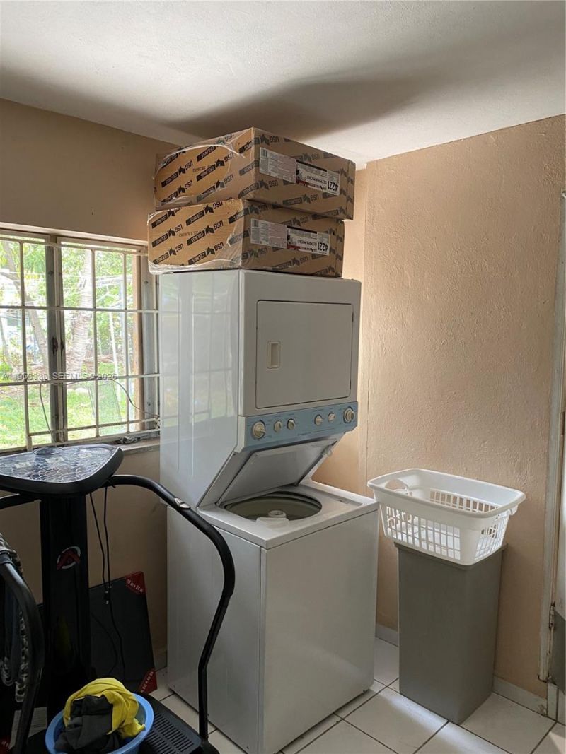 1455 NW 112th St, Miami, FL 33167 Photo