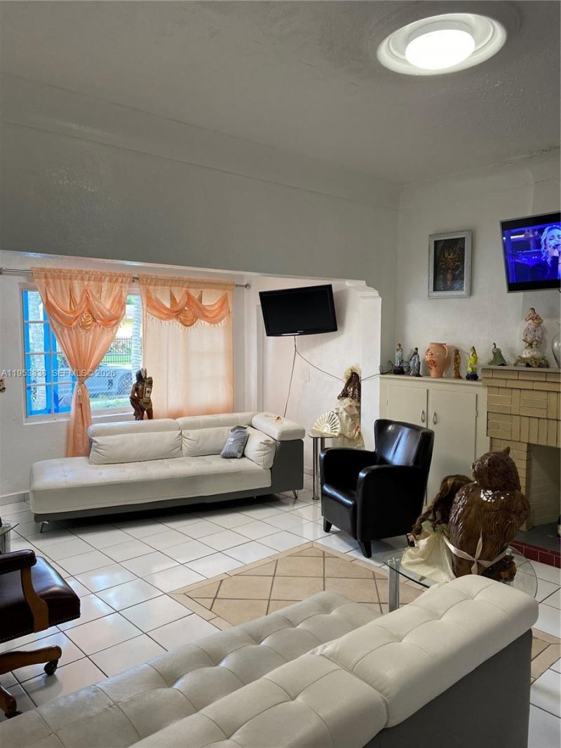 1455 NW 112th St, Miami, FL 33167 Photo