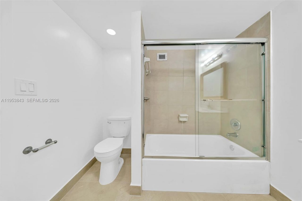 3801 Environ Blvd, Unit 217, Lauderhill, FL 33319 Photo