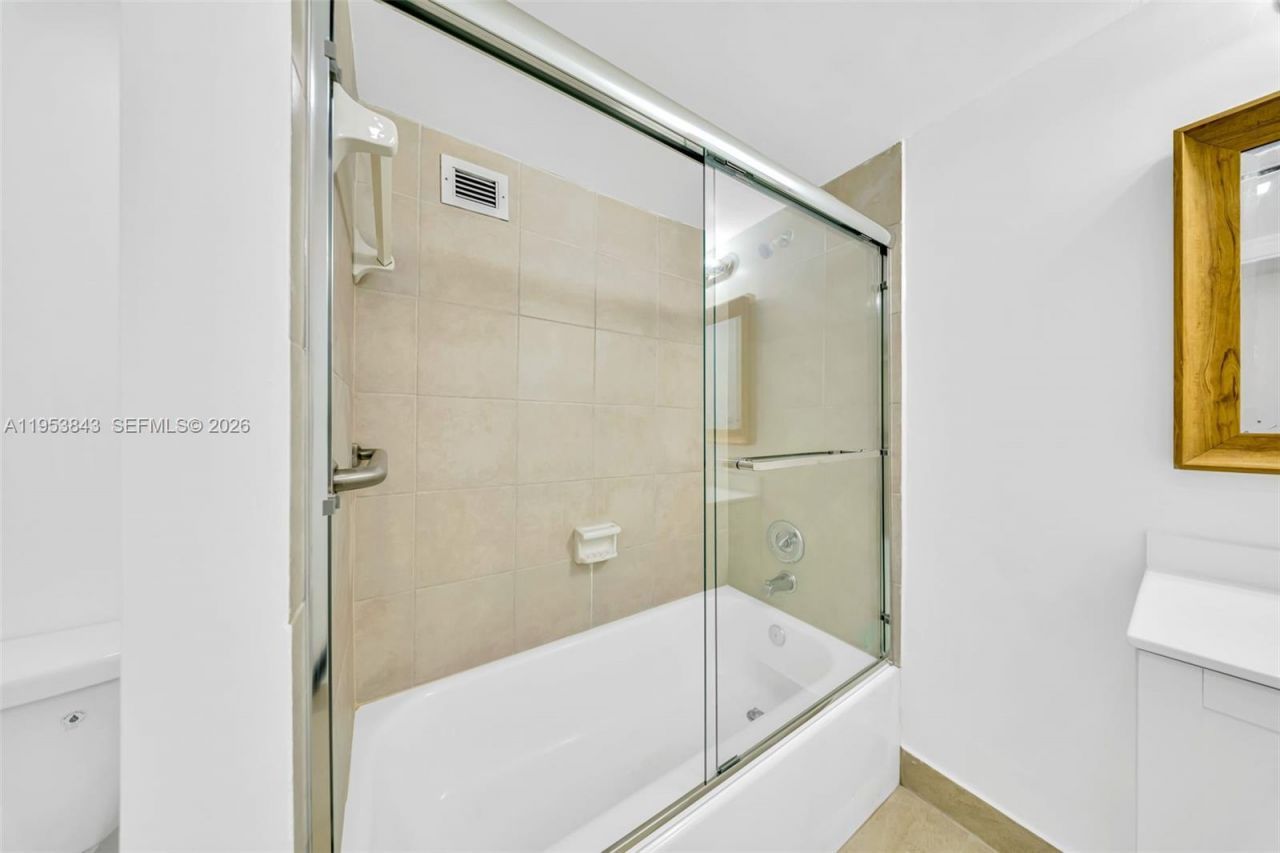 3801 Environ Blvd, Unit 217, Lauderhill, FL 33319 Photo