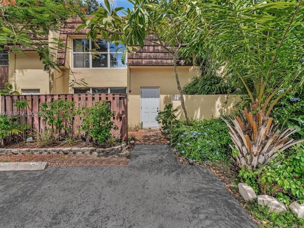 3750 SW 60th Ter, Unit 1, Davie, FL 33314