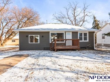 656 N 9th Street, David City, NE 68632