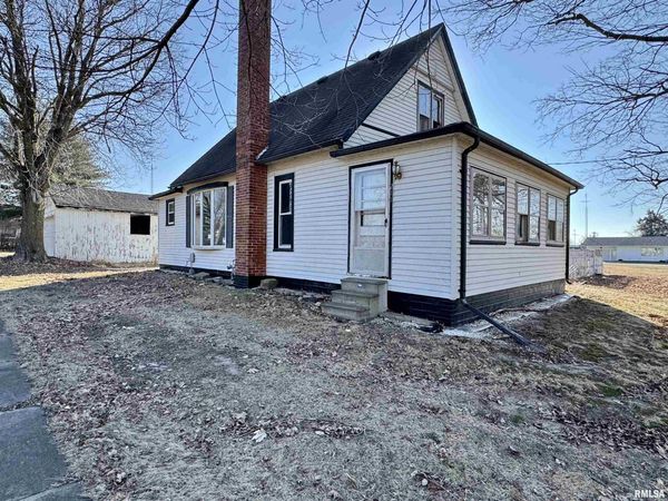 211 W LIBERTY Street, Table Grove, IL 61482