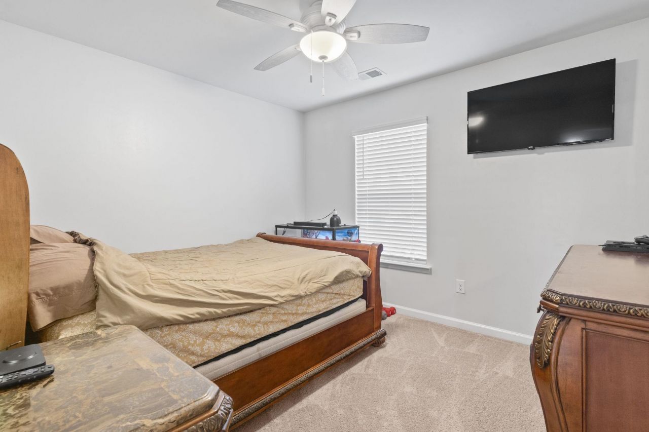 1808 Berkley Village Loop Photo 14