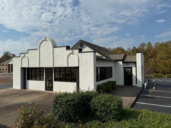 2007 W Everly Brothers Blvd, Powderly, KY 42367