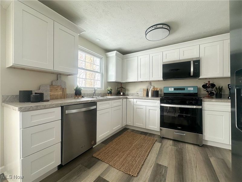 814 Florida Avenue, Mc Donald, OH 44437 Photo 17