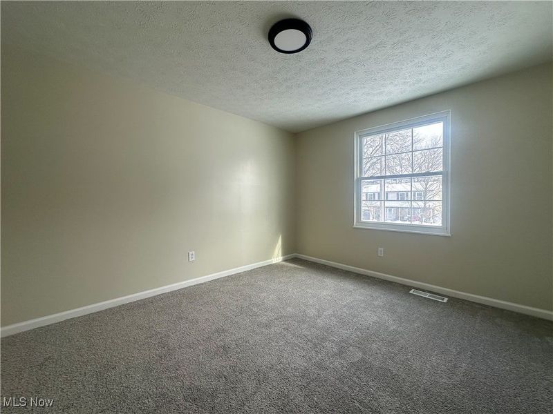 814 Florida Avenue, Mc Donald, OH 44437 Photo 24