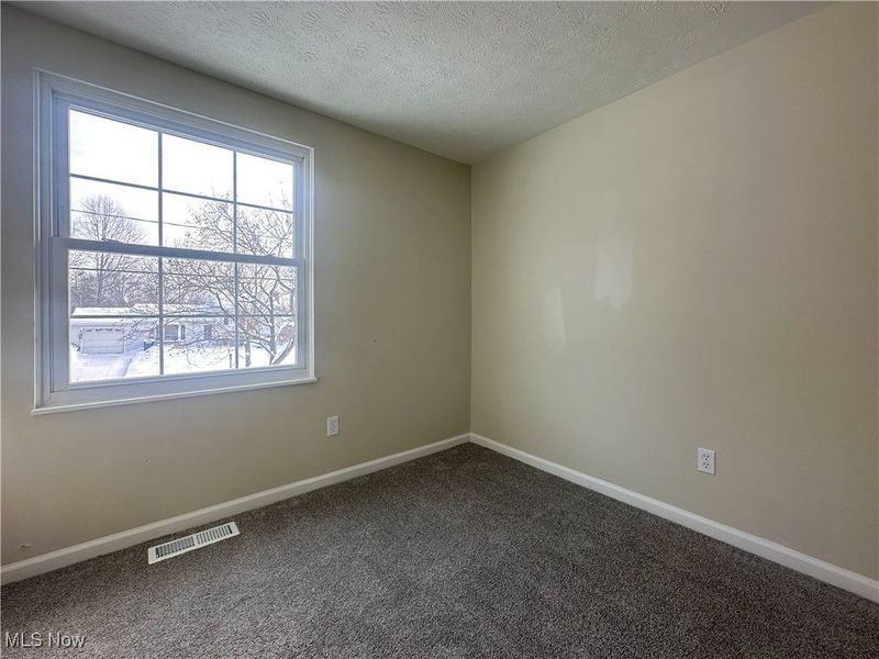 814 Florida Avenue, Mc Donald, OH 44437 Photo 27