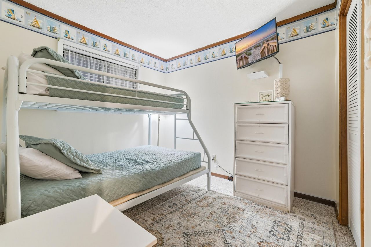 5905 South Kings Hwy. Photo 11