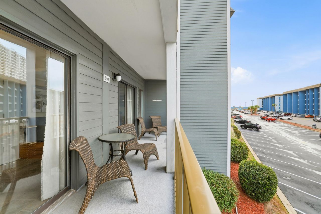 5905 South Kings Hwy. Photo 25