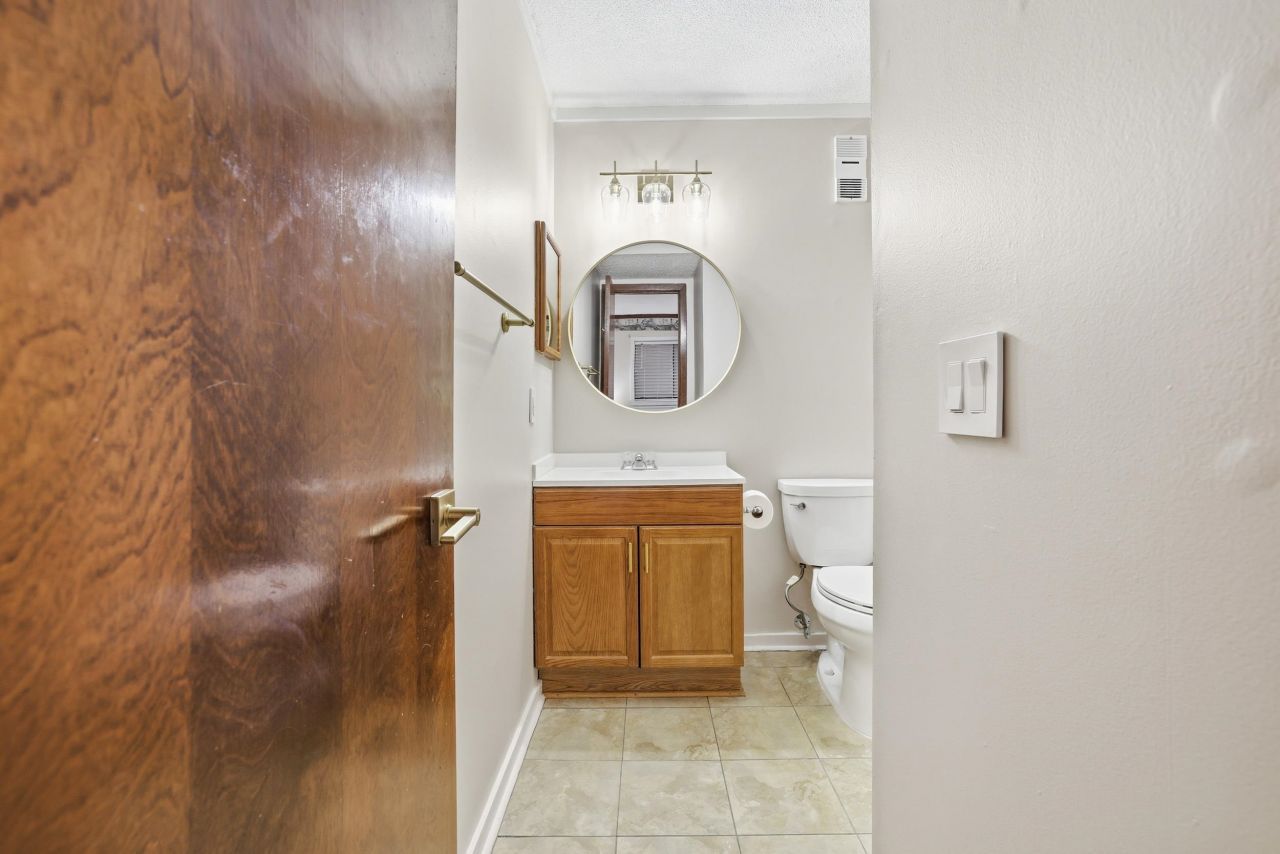 5905 South Kings Hwy. Photo 9