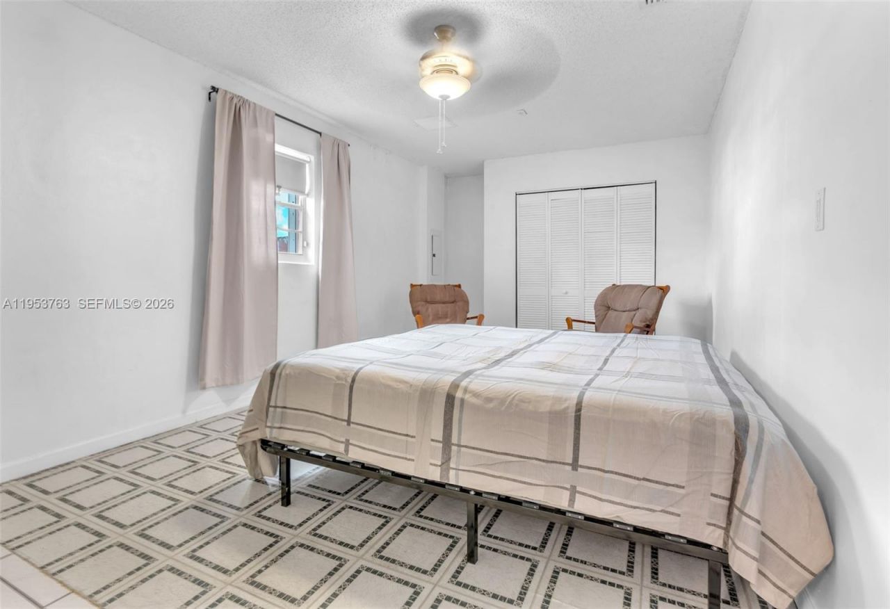 1002 SW 142nd Ct, Miami, FL 33184 Photo