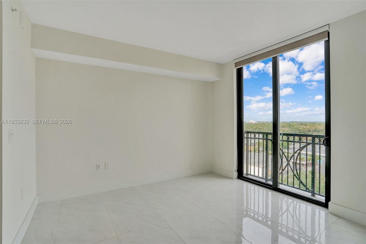 301 Altara Ave, Unit 831, Coral Gables, FL 33146 Photo