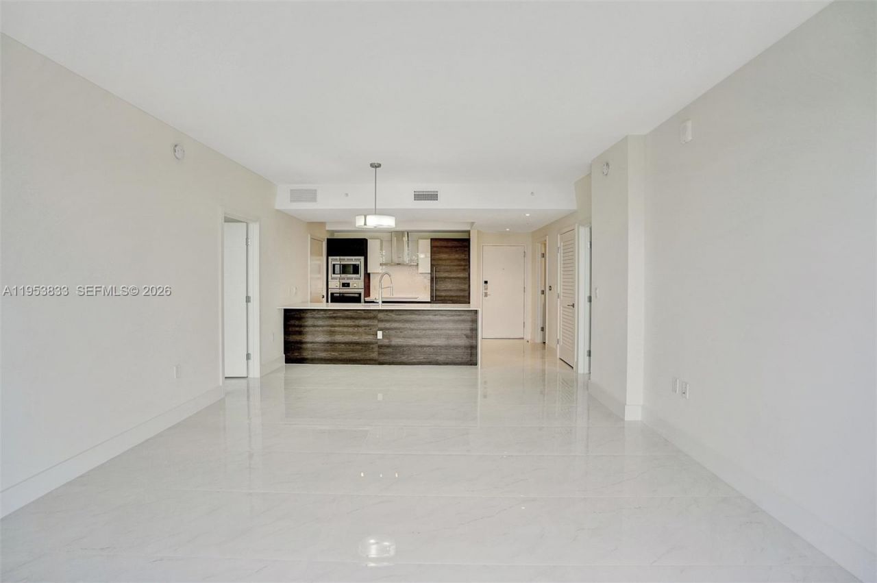 301 Altara Ave, Unit 831, Coral Gables, FL 33146 Photo