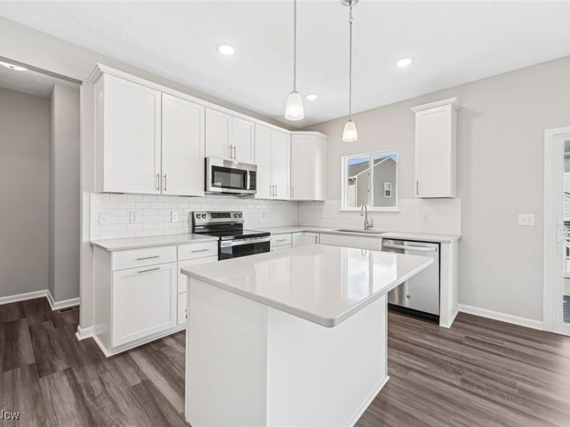 3382 Buckeye Trail, Green, OH 44685 Photo 10