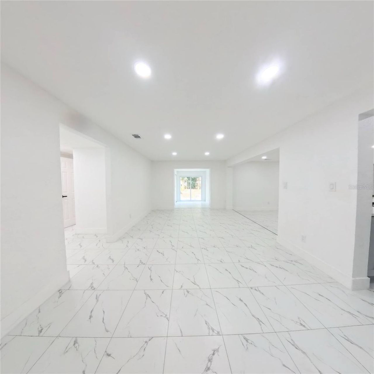 38 N Alder Drive, Orlando, FL 32807 Photo