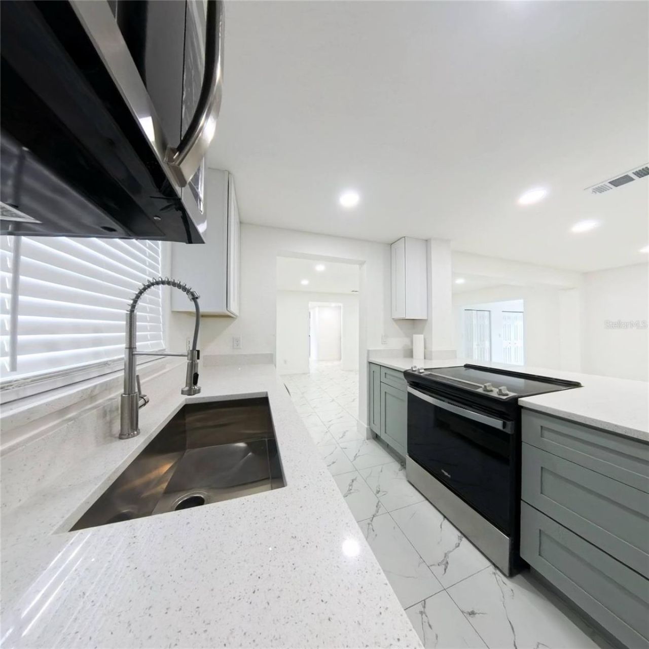 38 N Alder Drive, Orlando, FL 32807 Photo
