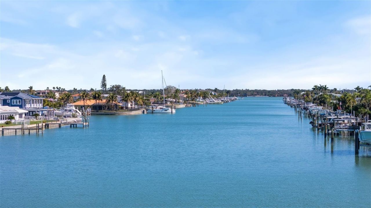 275 116th Avenue, Treasure Island, FL 33706 Photo