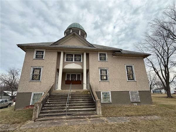 601 6th Street, Blythedale, MO 64426