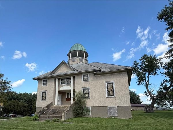 601 6th Street, Blythedale, MO 64426