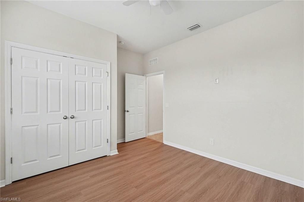 926 SW 32nd Ter, Cape Coral, FL 33914 Photo