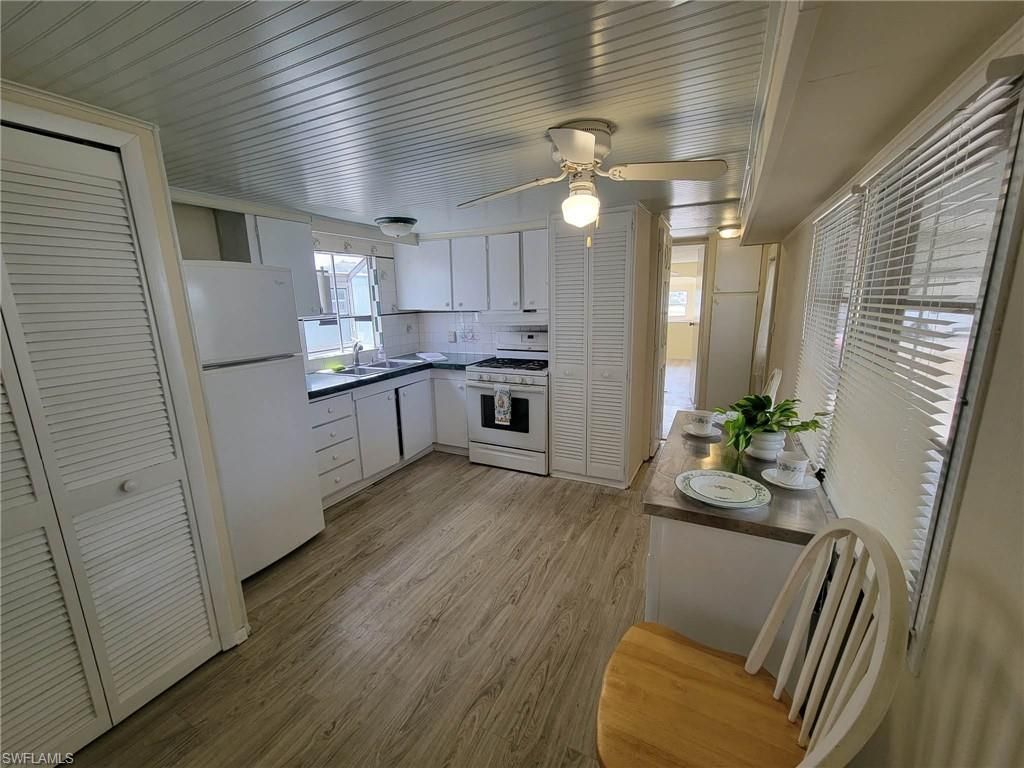 207 Lantern Ln, North Fort Myers, FL 33917 Photo