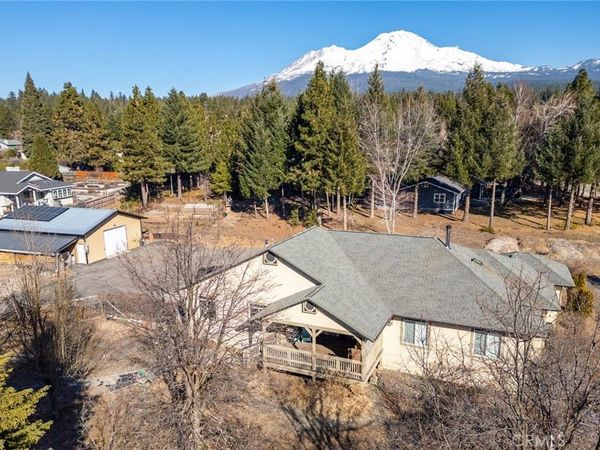 2620 Fryers Way, Mount Shasta, CA 96067