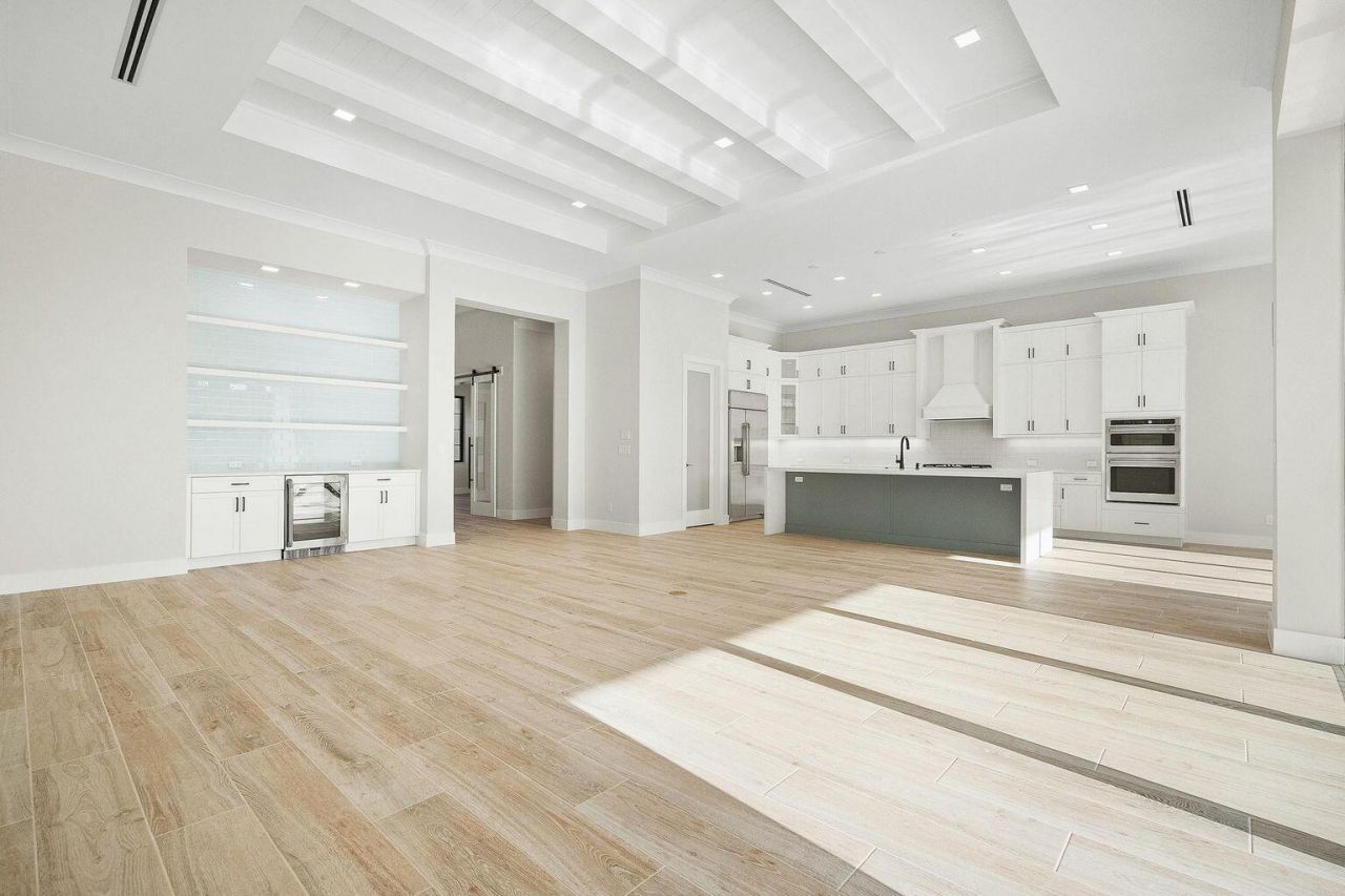 110 SE Via Verona, Port Saint Lucie, FL 34984 Photo