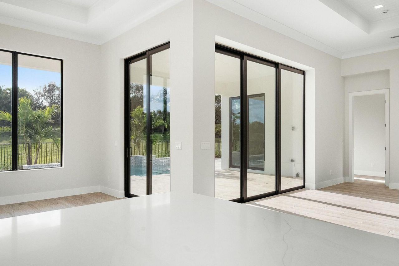 110 SE Via Verona, Port Saint Lucie, FL 34984 Photo