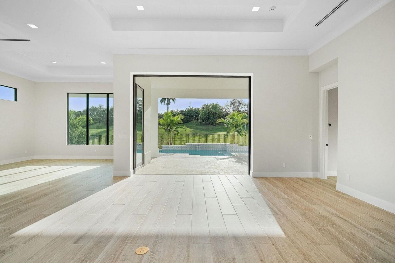 110 SE Via Verona, Port Saint Lucie, FL 34984 Photo