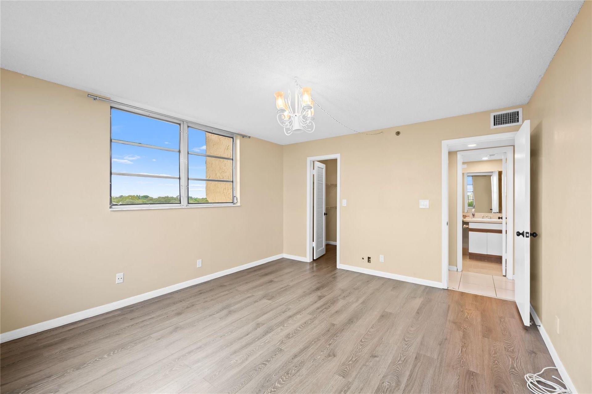 3300 W Rolling Hills Circle, Unit 610, Davie, FL 33328 Photo