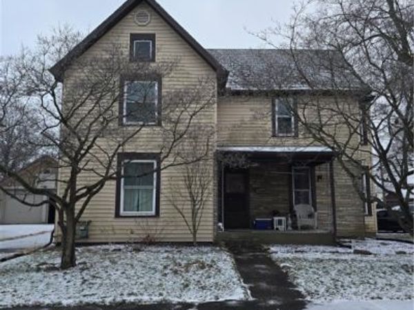 122 4th Street NE, Strasburg, OH 44680