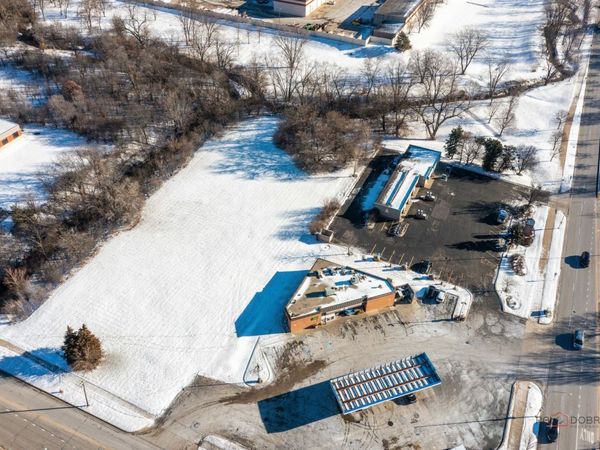 450 LILY CACHE Lane, Bolingbrook, IL 60440