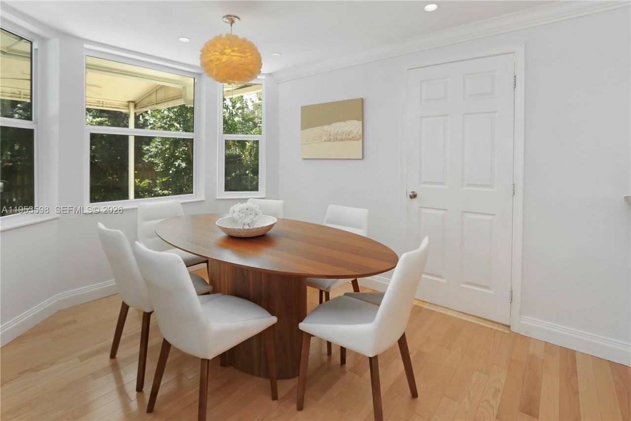 1242 Buchanan St, Hollywood, FL 33019 Photo