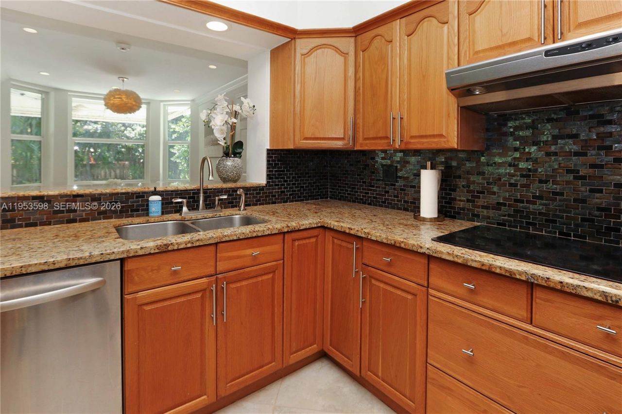 1242 Buchanan St, Hollywood, FL 33019 Photo