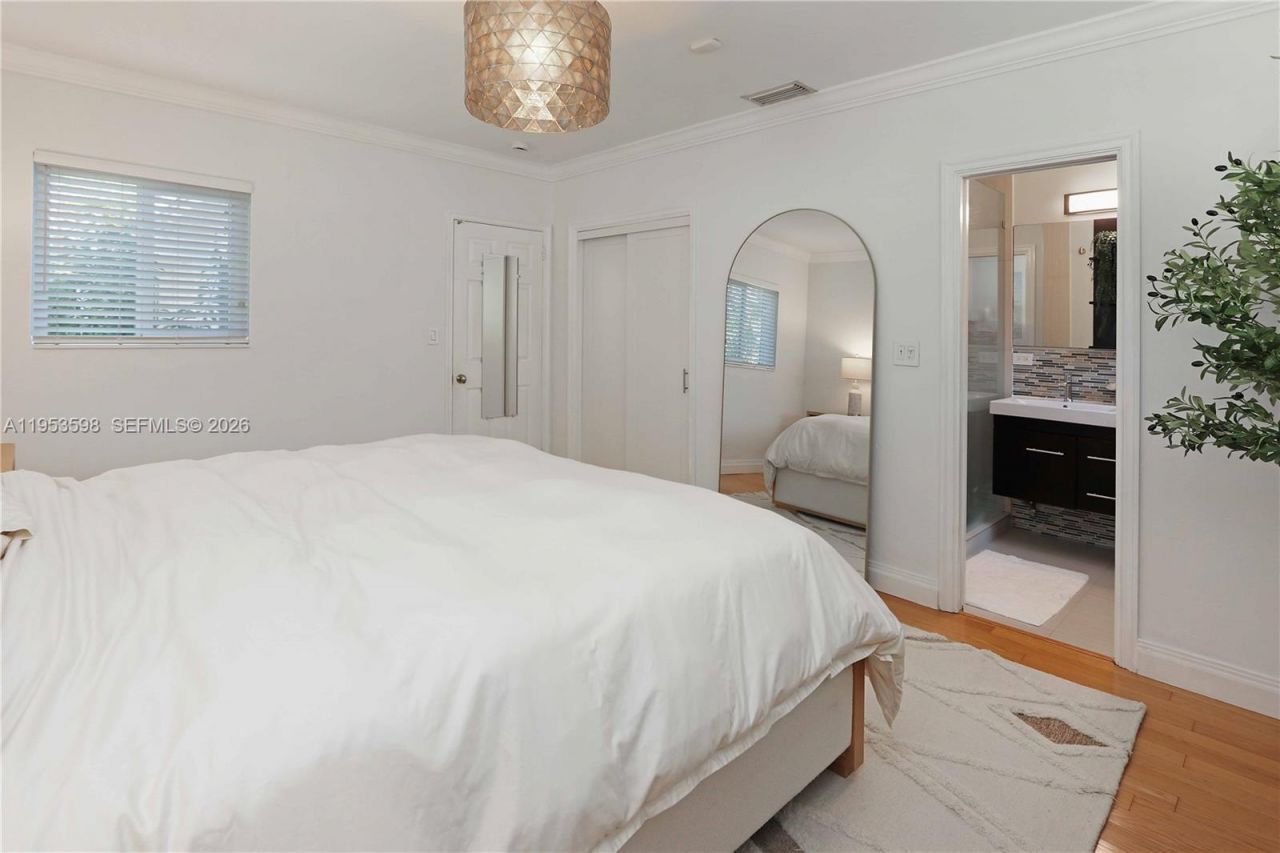 1242 Buchanan St, Hollywood, FL 33019 Photo