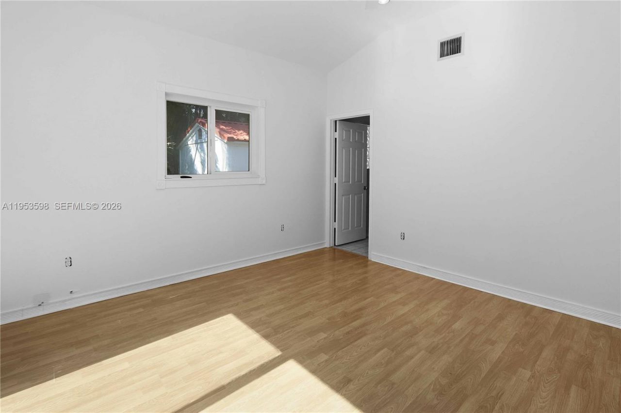 1242 Buchanan St, Hollywood, FL 33019 Photo