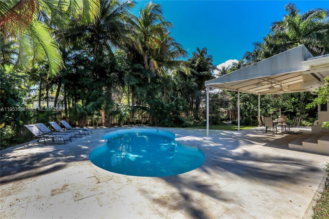 1242 Buchanan St, Hollywood, FL 33019 Photo