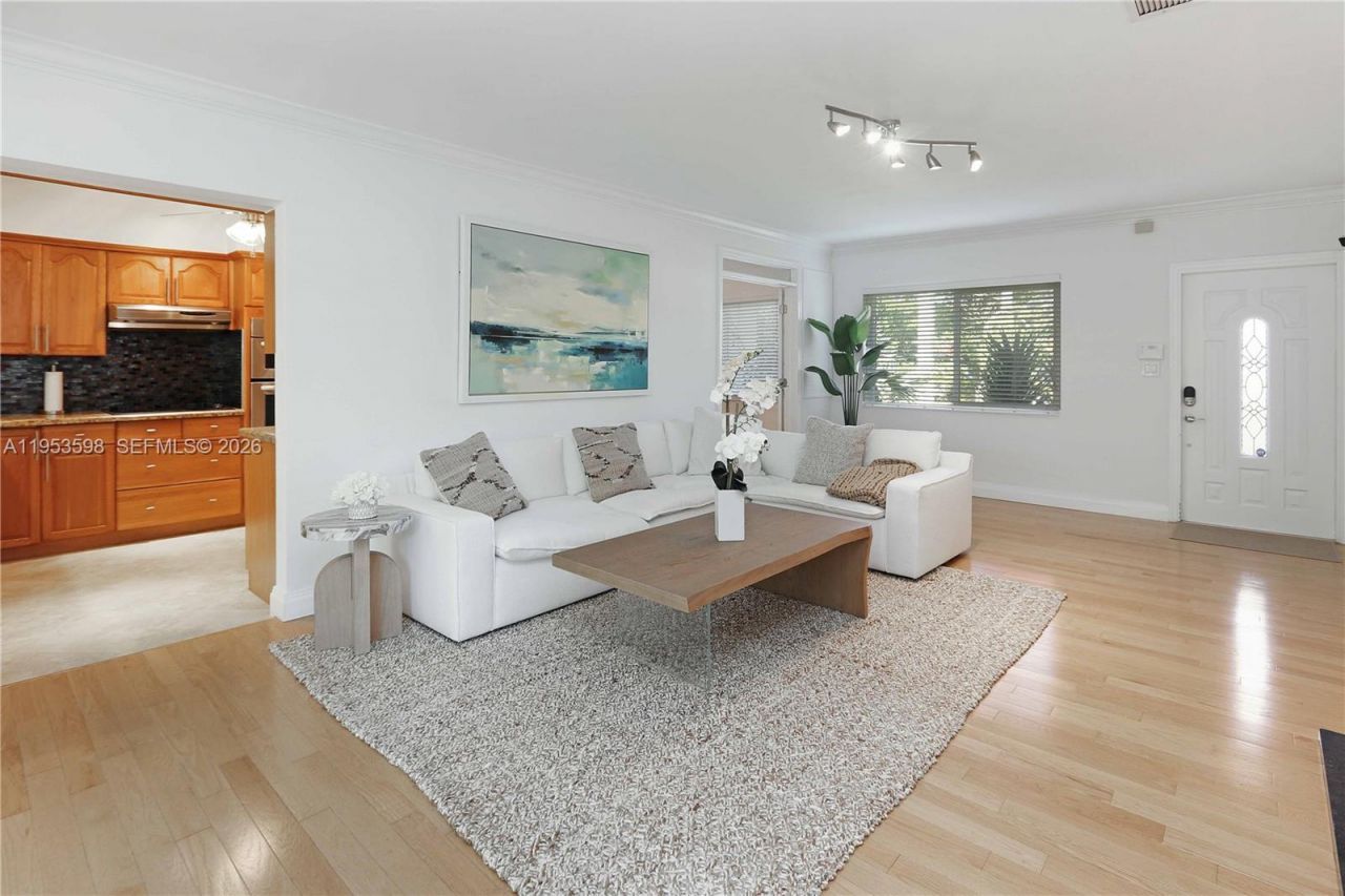 1242 Buchanan St, Hollywood, FL 33019 Photo