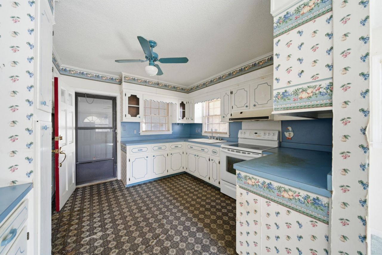 1795 Belleville Road Photo 6