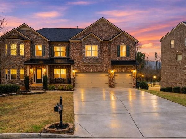 3639 Lake Estates Way, Atlanta, GA 30349