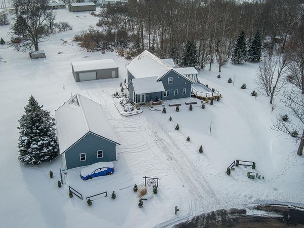 4325 Hawk Trail, Deforest, WI 53532