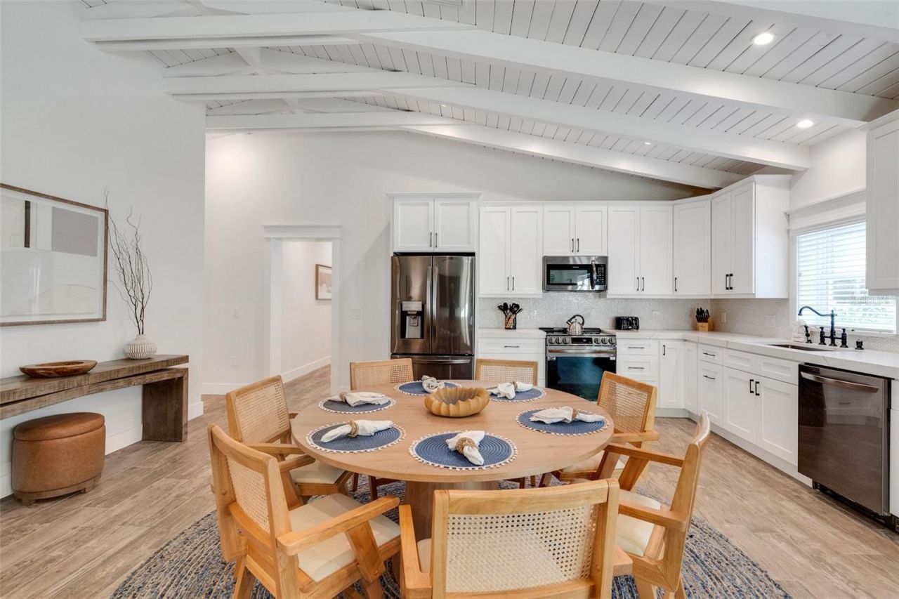 305 73rd Street, Holmes Beach, FL 34217 Photo