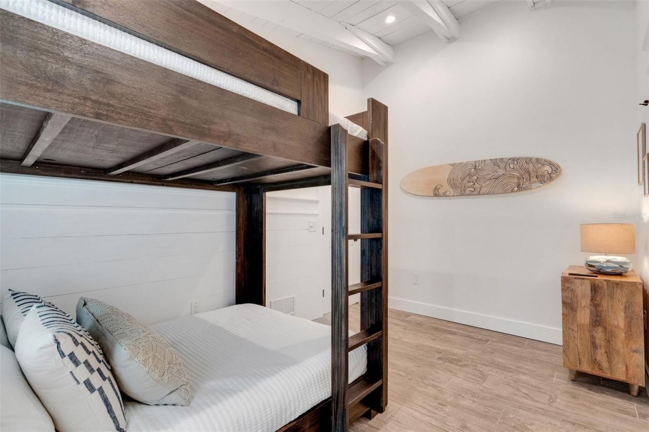 305 73rd Street, Holmes Beach, FL 34217 Photo